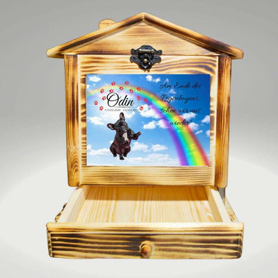 Urnen für Hunde und Katzenurnen aus Holz.