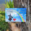 Gedenkbilder für die Tierbestattung von Regenbogenspuren. Hundebild personalisiert mit Regenbogen.